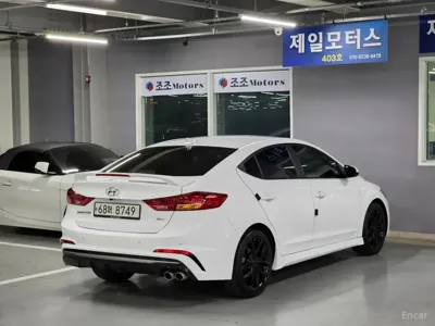 Hyundai Avante 2018, 90500 км, за 5392.93 USD
