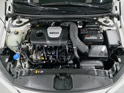 Hyundai Avante 2018, 90500 км, за 5392.93 USD - фото 20