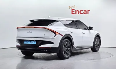 Kia EV6 2025, 23037 км, за 28160.69 USD