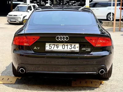 Audi A7 2014, 253337 км, за 4594.98 USD