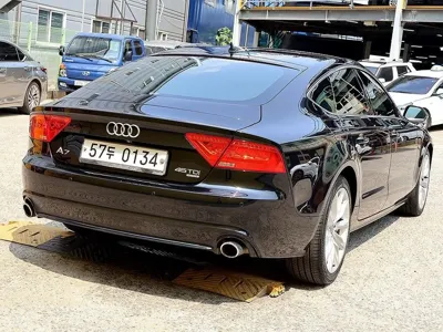 Audi A7 2014, 253337 км, за 4594.98 USD