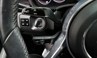 Porsche Cayenne 2020, 35630 км, за 58356.31 USD - фото 17