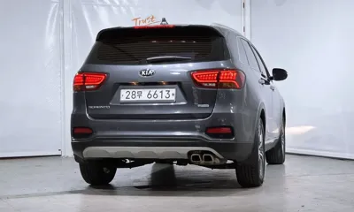 Kia Sorento 2018, 130821 км, за 9184.01 USD