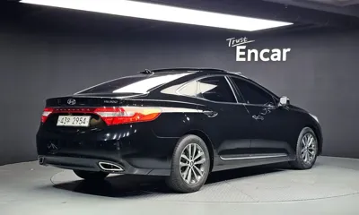 Hyundai Grandeur 2012, 272261 км, за 2279.09 USD