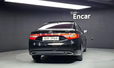 Hyundai Grandeur 2012, 272261 км, за 2279.09 USD