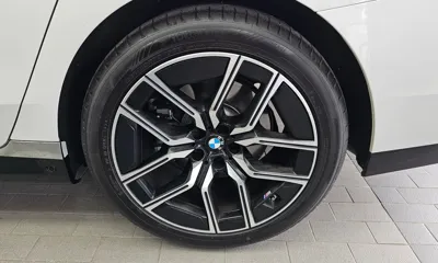BMW 7-Series 2025, 4459 км, за 78501.67 USD - фото 21