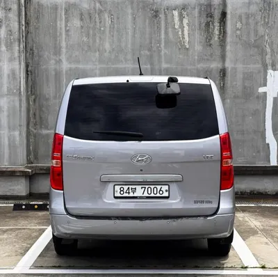 Hyundai Starex 2019, 215003 км, за 5534.93 USD
