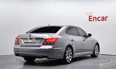 Hyundai Equus 2012, 233253 км, за 2115.28 USD