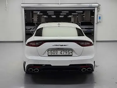 Kia Stinger 2018, 151487 км, за 8526.98 USD