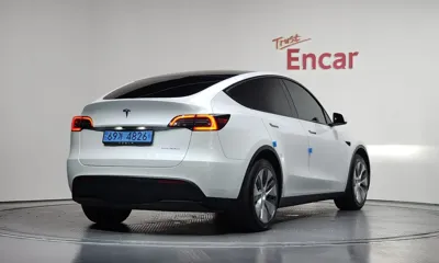 Tesla Model Y 2022, 72156 км, за 25594.07 USD