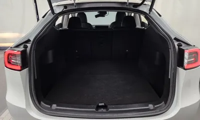 Tesla Model Y 2022, 72156 км, за 25594.07 USD - фото 20