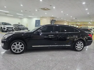 Hyundai Equus 2010, 129103 км, за 4742.39 USD