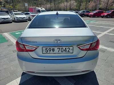 Hyundai Sonata 2011, 130397 км, за 2494.42 USD - фото 7