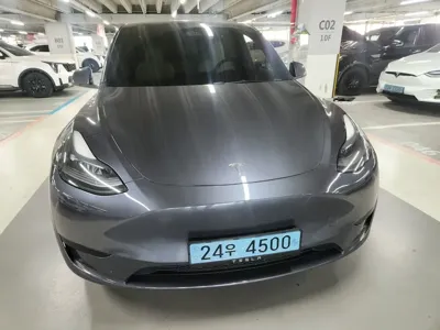 Tesla Model Y 2024, 52473 км, за 25912.23 USD