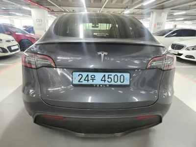 Tesla Model Y 2024, 52473 км, за 25912.23 USD