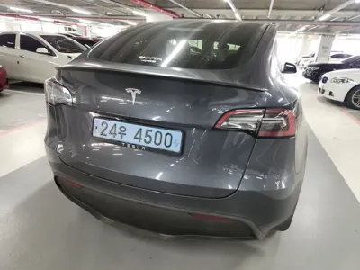 Tesla Model Y 2024, 52473 км, за 25912.23 USD - фото 6