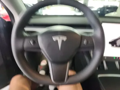 Tesla Model Y 2024, 52473 км, за 25912.23 USD - фото 9