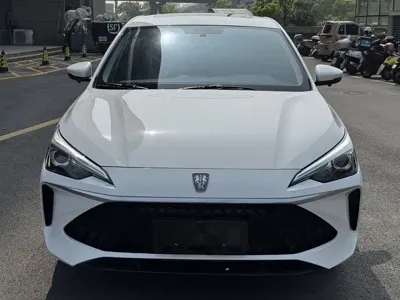 Roewe i5 2026, 3700 км, за 7008.85 USD