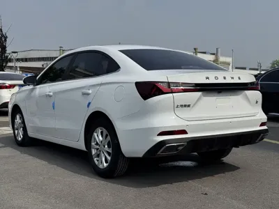 Roewe i5 2026, 3700 км, за 7008.85 USD - фото 12