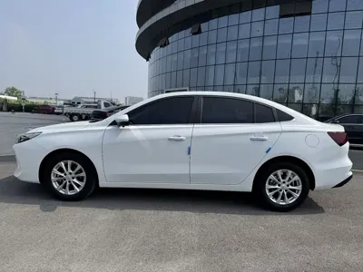 Roewe i5 2026, 3700 км, за 7008.85 USD - фото 15