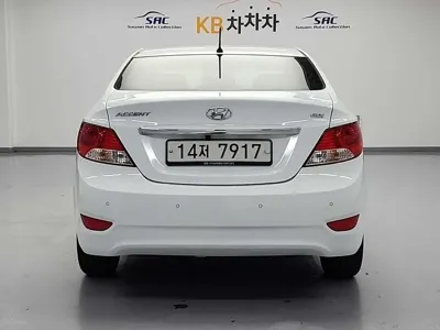 Hyundai Accent 2014, 118218 км, за 2730.29 USD