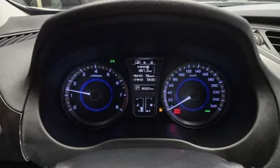 Hyundai Grandeur 2015, 88322 км, за 6108.77 USD - фото 8