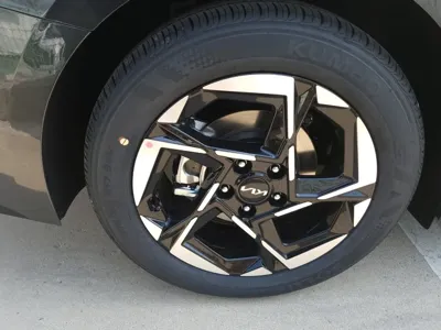 Kia K5 2025, 1500 км, за 10459.2 USD