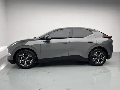 Lynk & Co Z20 2025, 7300 км, за 15567.68 USD