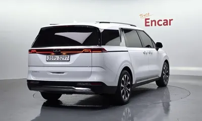 Kia Canival 2023, 71739 км, за 18839.25 USD