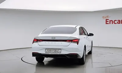 Hyundai Avante 2021, 49647 км, за 8861.76 USD
