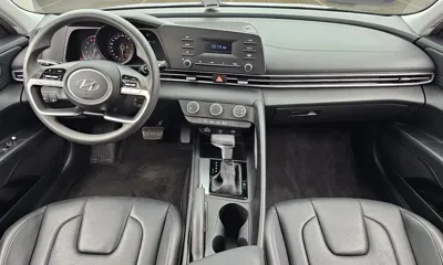 Hyundai Avante 2021, 49647 км, за 8861.76 USD - фото 7