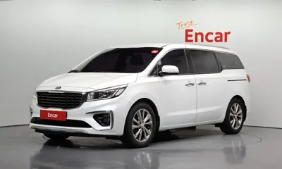 Kia Canival · 2020 год