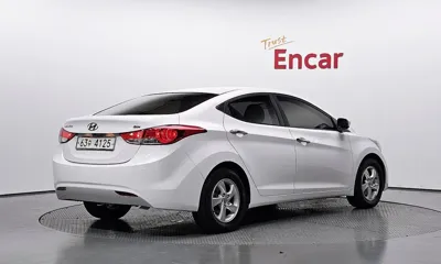 Hyundai Avante 2013, 112805 км, за 3636.49 USD