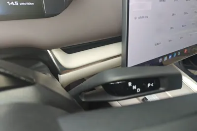 Xiaomi Auto SU7 2026, 100 км, за 46519 USD - фото 13