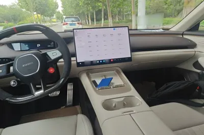 Xiaomi Auto SU7 2026, 100 км, за 46519 USD - фото 18