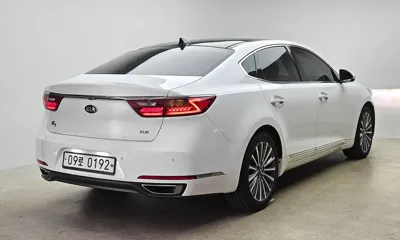 Kia K7 2016, 171311 км, за 5730.28 USD