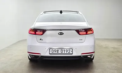 Kia K7 2016, 171311 км, за 5730.28 USD