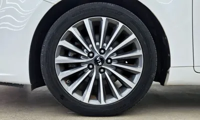 Kia K7 2016, 171311 км, за 5730.28 USD