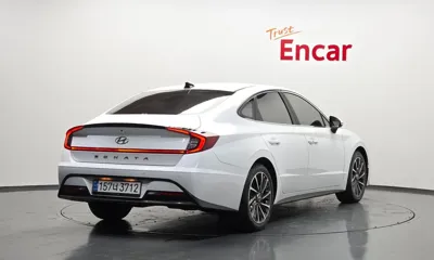 Hyundai Sonata 2021, 100166 км, за 10901.88 USD