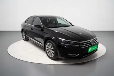 Volkswagen Passat 2017, 135900 км, за 9838 USD