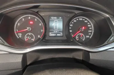 Volkswagen Passat 2017, 135900 км, за 9838 USD - фото 11
