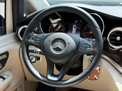 Mercedes-Benz V-Class 2020, 133000 км, за 27584.59 USD - фото 7