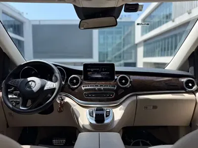 Mercedes-Benz V-Class 2020, 133000 км, за 27584.59 USD - фото 9