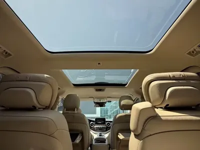 Mercedes-Benz V-Class 2020, 133000 км, за 27584.59 USD - фото 16