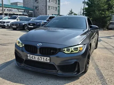 BMW M4 2016, 124543 км, за 24281.21 USD