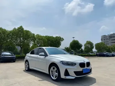 BMW 1 Series 2020, 90000 км, за 8147.78 USD