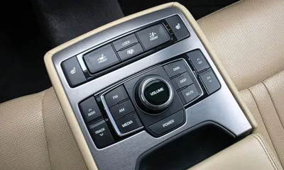 Hyundai Genesis 2016, 155449 км, за 8208.47 USD - фото 19