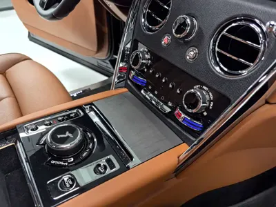 Rolls-Royce Cullinan 2022, 25000 км, за 713734.2 USD - фото 9