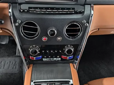 Rolls-Royce Cullinan 2022, 25000 км, за 713734.2 USD - фото 25