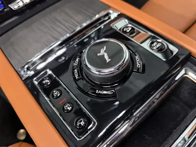 Rolls-Royce Cullinan 2022, 25000 км, за 713734.2 USD - фото 26
